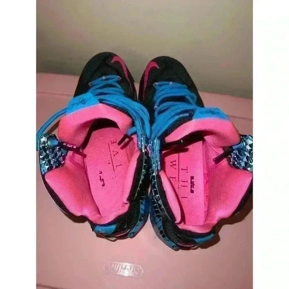 Sold - Picture 4 of 12